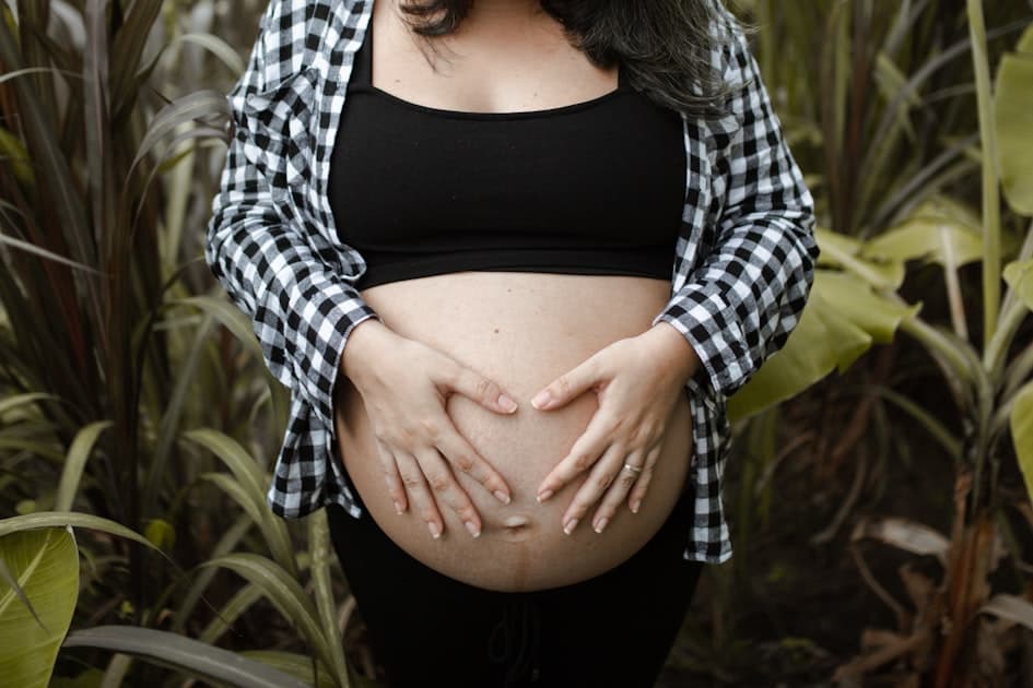 Embarazo Con un Niño Pequeño: Qué Cambia la Segunda Vez
